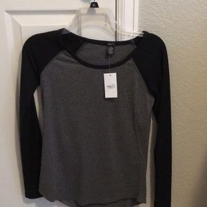 Black and great long sleeve